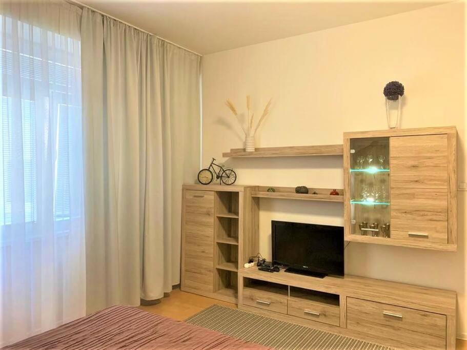 Apartment By The Museum Praga Exterior foto